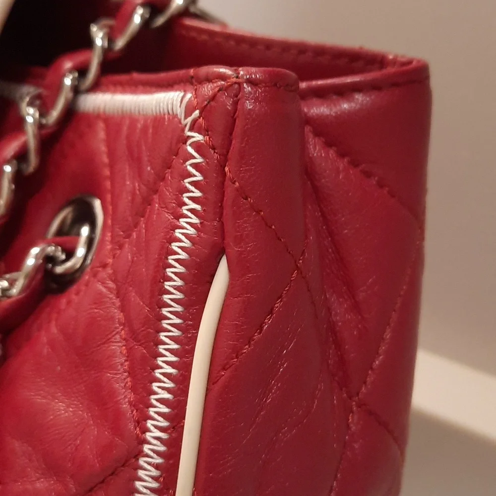 Authentic chanel lambskin North South accordion bag and matching stitch wallet. - Picture 6 of 16